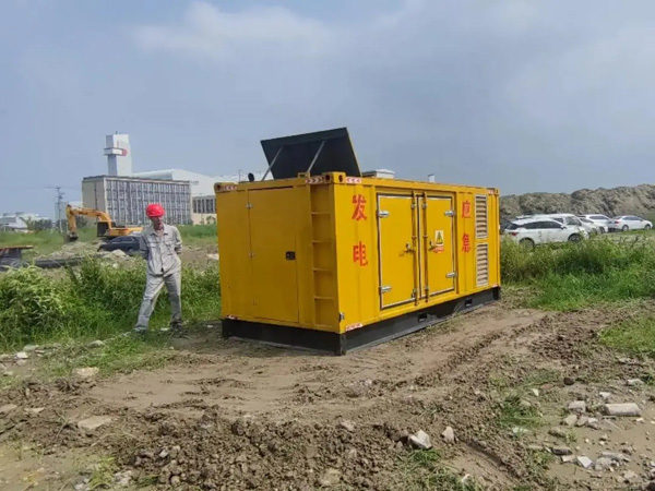 东川200KW柴油发电机机组每小时的油耗量受哪些因素影响?